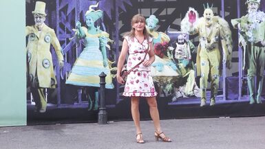 Crossdresser Sissy outside walk - 15 image