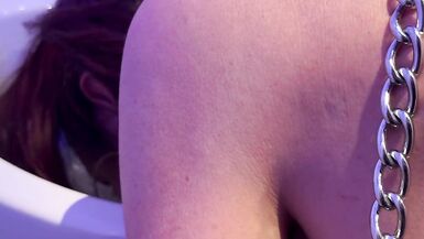 Toilet Cleaning Slut - 4 image