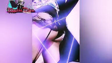 Hot Niqabi Crossdresser: Unleashing Desire and Bold Fashion" - 13 image