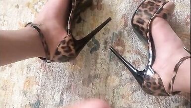 My boss realized I wasn't a woman - 14 image