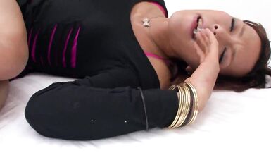 me so horny asian shemale - 5 image