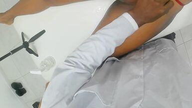 massage session with cum - 12 image