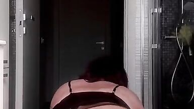 Annabella trains her big ass - 15 image