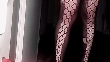 Annabella trains her big ass - 5 image