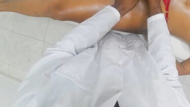 Massage session with cum to the trans - 12 image