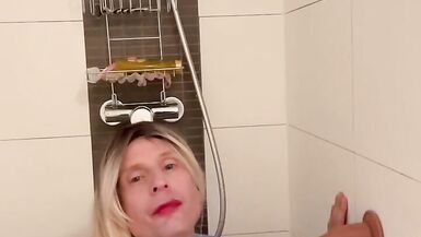 Chelsea spills milkshake and rides dildo in shower - 14 image