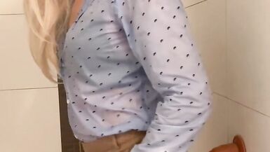 Chelsea spills milkshake and rides dildo in shower