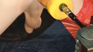 Holestrech on fucking machine - 2 image