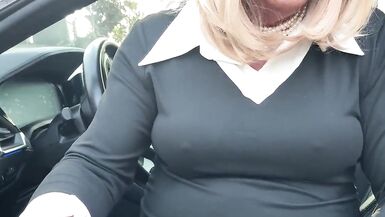 Sexy Crossdresser kellycd2022 walk down the lane - 14 image