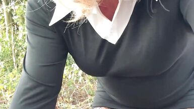 Sexy Crossdresser kellycd2022 walk down the lane