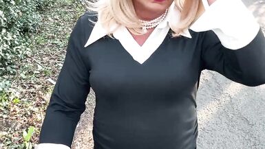 Sexy Crossdresser kellycd2022 walk down the lane - 2 image