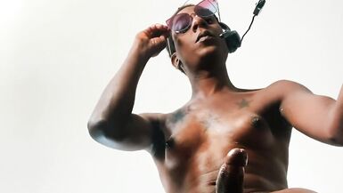 The view as i drizzle my fem glaze in your mug