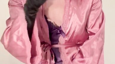 Jess Silk Rides Her Dildo - 7 image