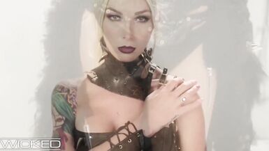 WickedPictures - jessica drake Orgy With 3 Trans Superstars - 1 image