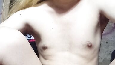 Do what the queen is looking for in her