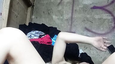 Do what the queen is looking for in her