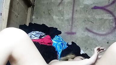 Do what the queen is looking for in her