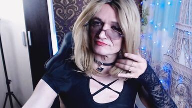 Online Broadcast Iris Is Excited and Jerking off When It Is Humiliated by Visitors to the Site - 13 image