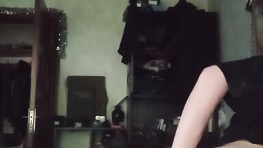 My first video. Lilith Serah Krauser moans from small dildo - 14 image