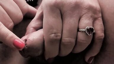 Play with Auntie Fiona's Slit - 9 image