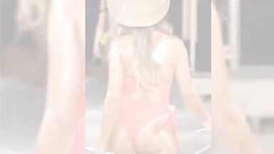 Get ready to be dominated with your own ass in this sissy work-out