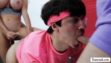 Hot gym threesome with big-titted shemales getting their butts drilled - 8 image