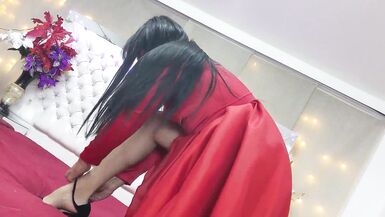 Shemale with huge cumshots takes on a big cock and takes it deep in the ass - 2 image