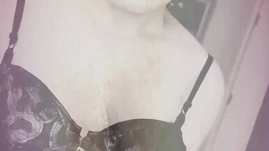 Watch this hot Brazilian Sissy shemale pump her tight little butt pipe with intense anal pleasure