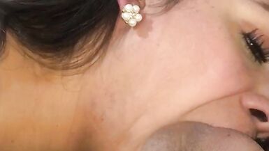 Burguês comendo a transex - 1 image