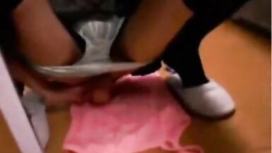 Spying on Shelady - 4 image