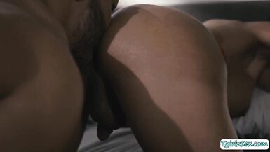 Breasty TS Foxxy gobbles large swarthy jock - 8 image