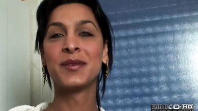 PinkO Trannies banging a man up the arse