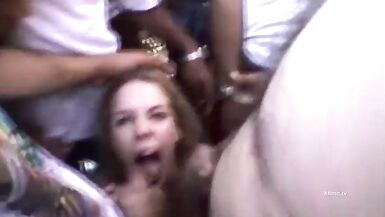 Wild fuckfest with shemales jocks! - 13 image