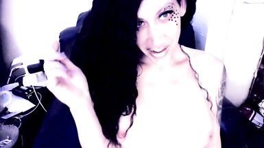 Floozy Alternative Life - 11 image