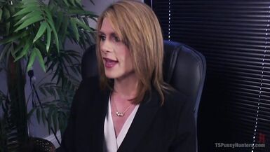 TS mother I'd like to fuck Dominates Cassandra Cain - 3 image