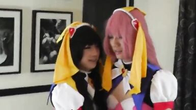 Cosplay guys playing - 1 image