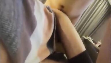 国产CD系列推特红人伪娘东华田园兔线下投喂 戴着贞操锁被干还内射菊花 - 10 image