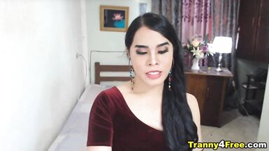 Hawt Oriental Trans Dong Live Jerking - 6 image