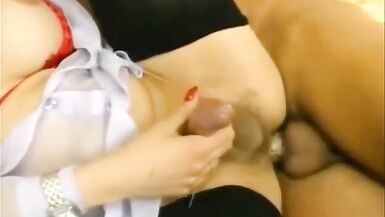 lady-man hands free spunk flow - 12 image