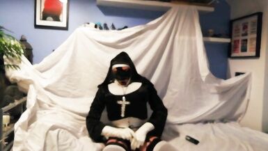 Alison changing the mood - 11 image