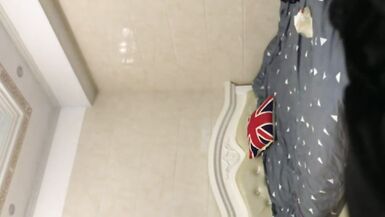 Hidden camera lady-man hooker - 4 image