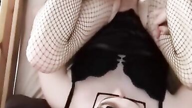 Felicity makes a Mess over herself - 8 image