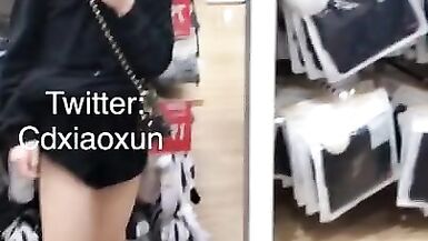 【HD】Hot Crossdresser Public Flashing & Masturbation - 3 image