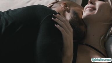 Nice-Looking TS Aubrey Kate swallows bbc - 9 image