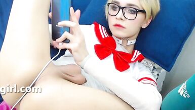 Geek ladyboy shows her worthy arsehole - 15 image