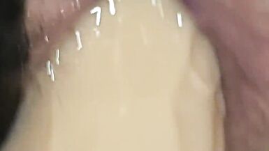 Iniciando una doble penetrada anal - 15 image