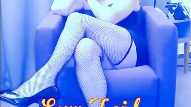 Pumping the french maid - 2 image