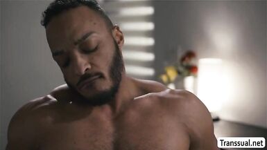 TS Foxxy lastly receives anal by stepsis bf - 5 image