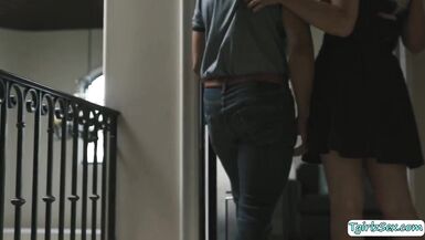 Ts Kayleigh enjoys engulfing afro ramrod - 5 image