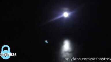 Fuckin n Da Rain! - 1 image